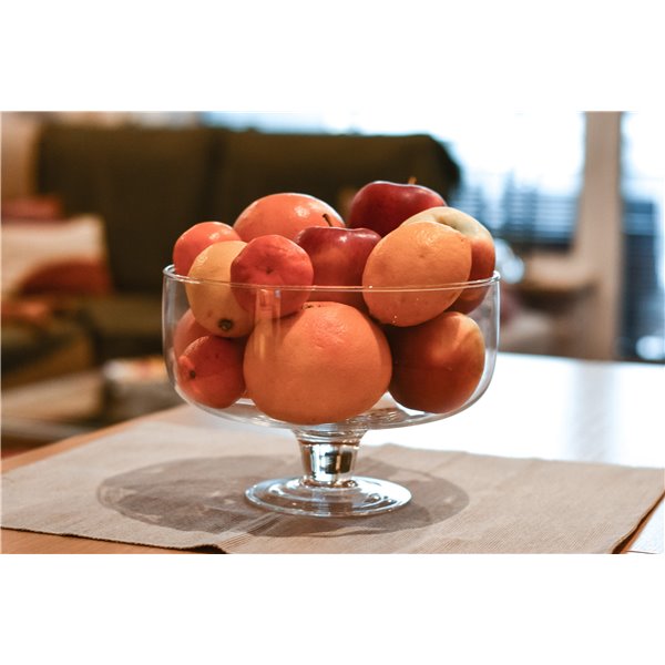 Szeroka salaterka na nóżce