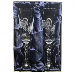 Zestaw kieliszków dla młodej pary + ozdobne opakowanie
