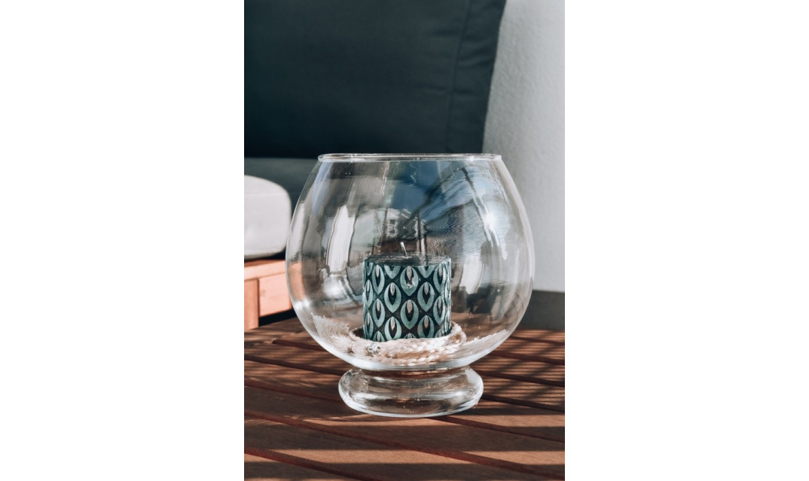 Czy istnieje jeden szklany wazon idealny na... wszystko?